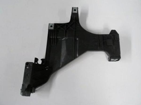 2013-2015 Audi A4 Far Alt Bağlantı Braketi Sol (Far Alt Taşıyıcı) Plastik (Bfn) (Adet) (Oem No:8T094 - Image 1