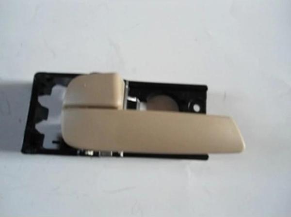 2006-2011 Kia Rio Iıı Ön Kapı İç Açma Kolu Sol Bej (Hushan) (Adet) (Oem No:826101G000Ru) - Image 1