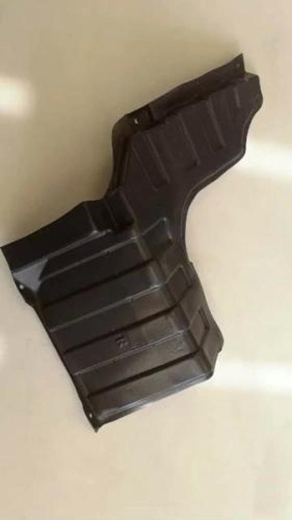 2013-2014 Hyundaı İ20 Karter Muhafaza Plastiği Sağ (Oem No:291201J500) - Image 1
