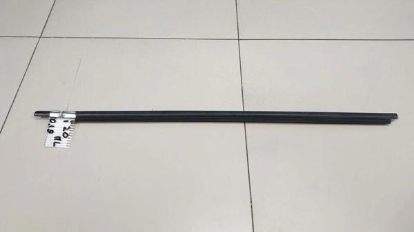 Cam Sıyırıcı İ20 09-14 Ön Kapı Dış Sol (Oem No: 82210-1J000) - Image 1
