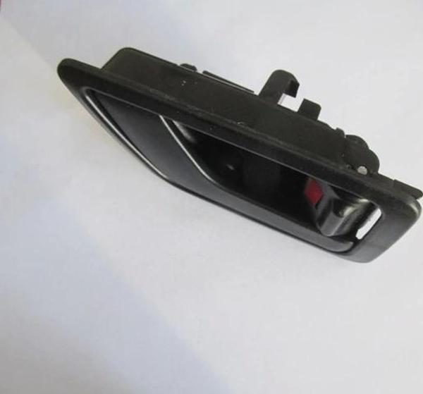 Hyundaı Getz- 06/11; Ön Kapı İç Açma Kolu Sağ Siyah (Çocuk Kilitli) (Oem No: 82620-1C000Ab) - Image 1