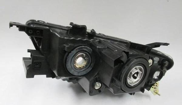 Mıtsubıshı L200- Pıck Up- 10/15; Far Lambası Sağ Manuel/Mercekli (Koto/Depo) (Oem No: 8301B358) - Image 1