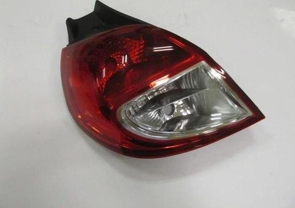 Renault Clıo- 3- Hb- 09/12; Stop Lambası Sol Kırmızı/Beyaz (Pleksan) (Oem No: 8200886944) - Image 1