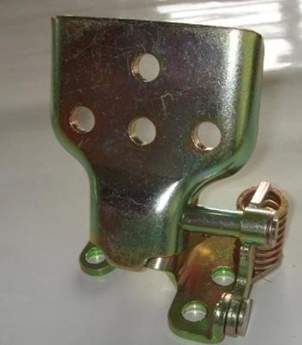 1988-1995 Mazda E2200 Minibüs Ön Kapı Menteşesi Alt Sağ (Adet) (Oem No:S08458240) - Image 1