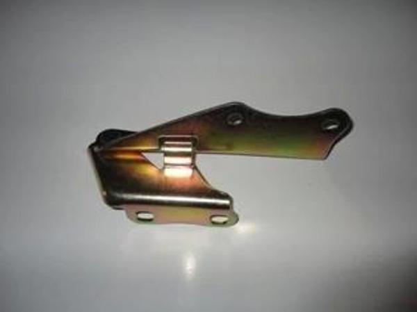 1995-2000 Nissan Maxima A32 Kaput Menteşesi Sol  (Adet) (Oem No:6540140U00) - Image 1