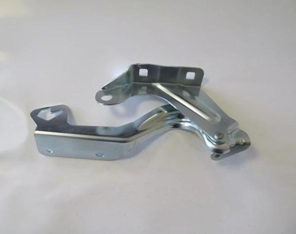 Nıssan Mıcra- K13- 10/13; Kaput Menteşesi Sağ (Tyg) (Oem No: 65400-1Hb0A) - Image 1