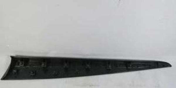 Renault Clıo- 4- Sport Tourer- 13/16; Ön Kapı Bandı Sağ (Nikelaj Takılmayan Tip) (Oem No: 801865598R - Image 1