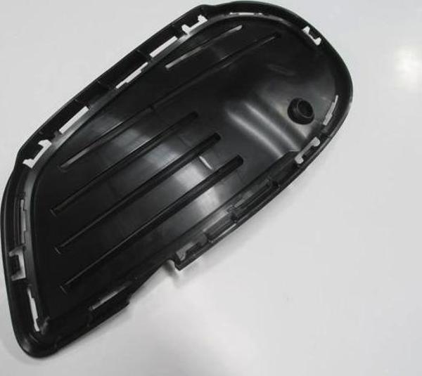 Mercedes C Class- W205- 14/17; Sis Lamba Kapağı Braketi Sağ Sensör Delikli (Amg)(Tw) (Oem No: 205885 - Image 1