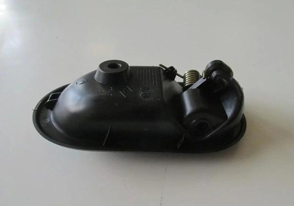 Renault Clıo- 2- Sd/Hb- 05/08; Arka Kapı İç Açma Kolu Sol Siyah (Pleksan) (Oem No: 8200028487) - Image 1