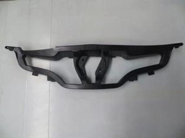 Renault Clıo- 4- Sport Tourer- 13/16; Ön Panjur İç Çerçevesi Siyah (Oem No: 628101467R) - Image 1