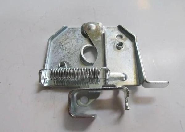 Renault Master- 1- 97/03; Kaput Kilidi (Oem No: 7700352729) - Image 1