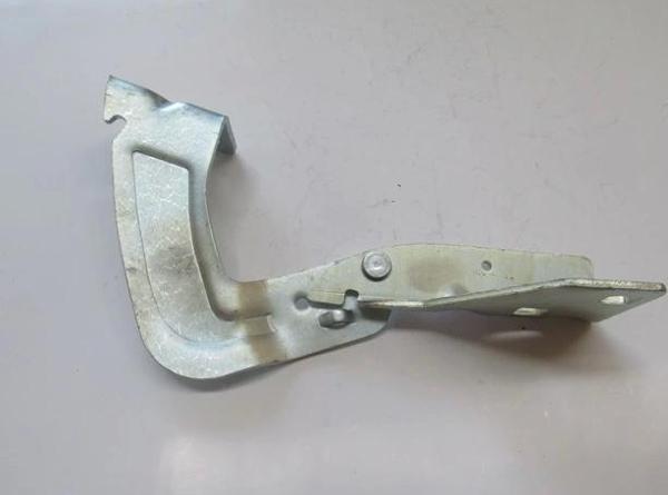 Renault Kangoo- 2- Classic- 03/12; Kaput Menteşesi Sol (Eagle Body) (Oem No: 8200153070) - Image 1