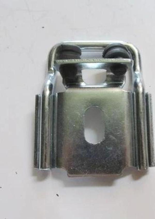 Renault Master- 1- 97/03; Bagaj Kapak Kilit Karşılığı Sol (Oem No: 7700353757) - Image 1
