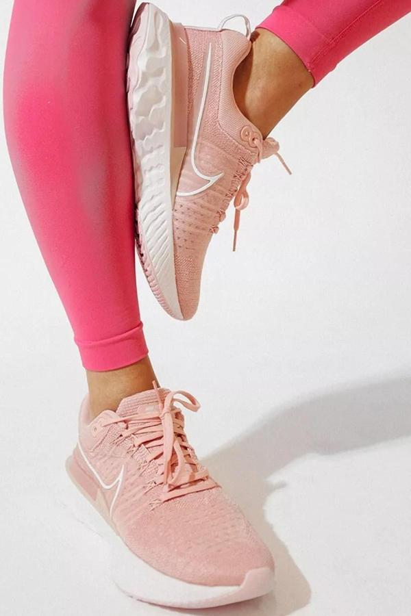 Nike React Infinity Run Flyknit 2 Running Reflöktörlü Kadın Koşu Spor Ayakkabı Pembe - Image 1
