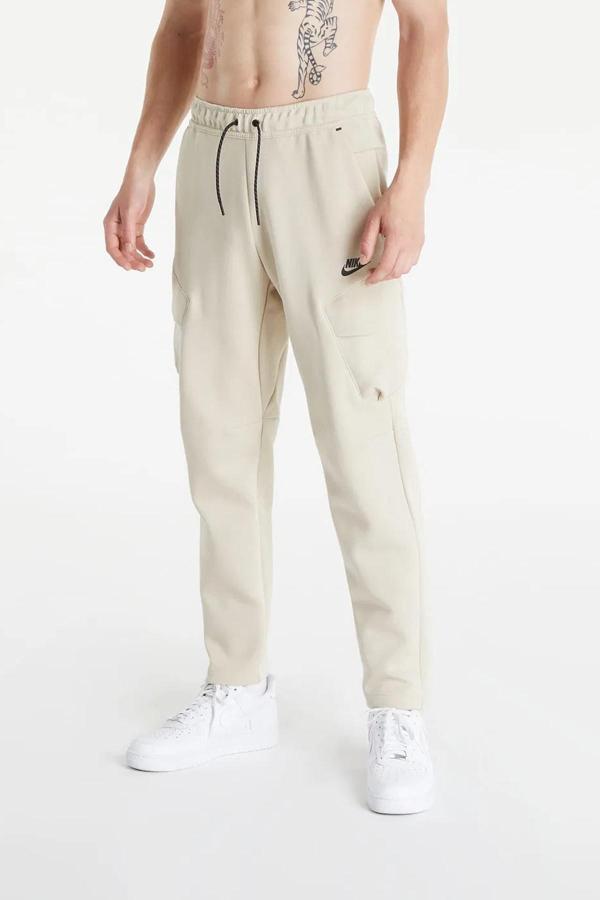 Nike Tech Fleece Utility Cargo Pants Brown Uzun Kesim Erkek Eşofman Altı - Image 1