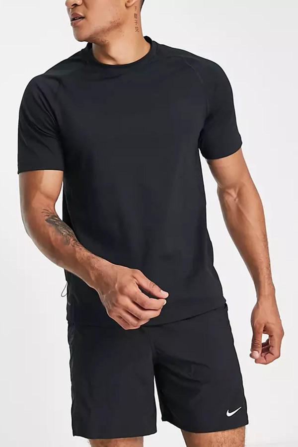 Nike Training Dri Fit ADV Tshirt Black Bol Kesim Dalgıç Kumaşı Erkek Antreman Tişört Siyah - Image 1
