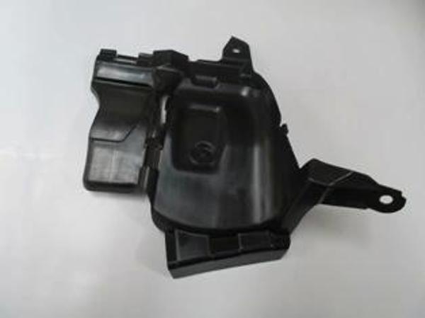Renault Symbol- 13/21; Karter Muhafaza Plastiği Sağ (Yan Parça) (Oem No: 638302752R) - Image 1