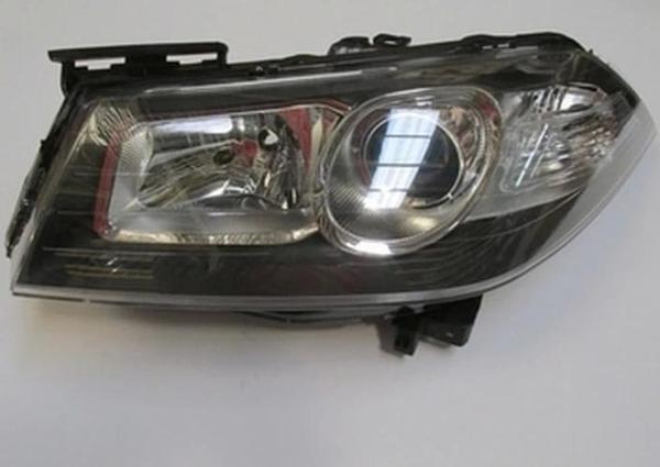 2007-2009 Renault Megane Iı Far Lambası Sol Elektrikli-Motorsuz Siyah 5 Fişli Mercekli Makyajlı Ayfa - Image 1