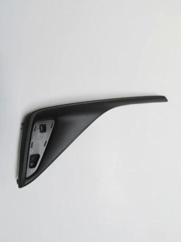 2016-2020 Toyota Chr Arka Tampon Sağ Reflektörü Dış Plastiği Sol Tw Oem No: 52164-F4020 - Image 1