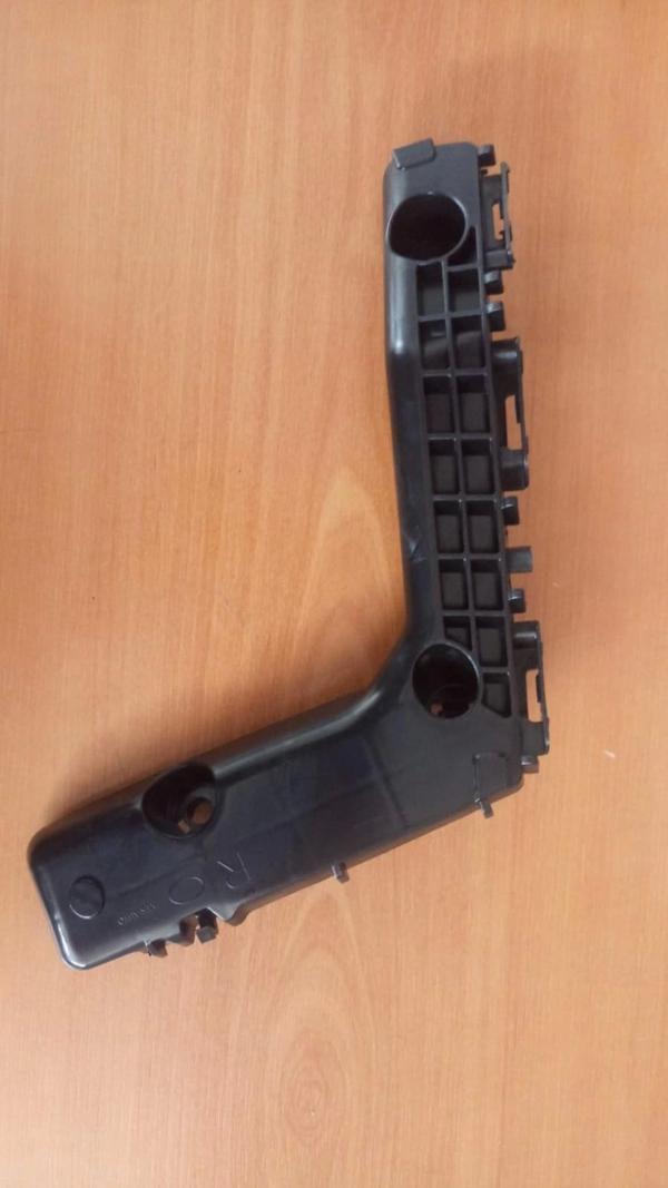 Braket Tampon Corolla 13- Ön Büyük Lh Toyota Corolla (Oem No: 1001Btm3013019) - Image 1