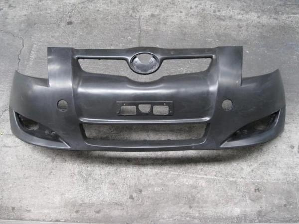 2007-2010 Toyota Auris Ön Tampon Siyah (Sis Delikli-Panjursuz Karlıksız Tyg) (Adet) (Oem No:52119029 - Image 1