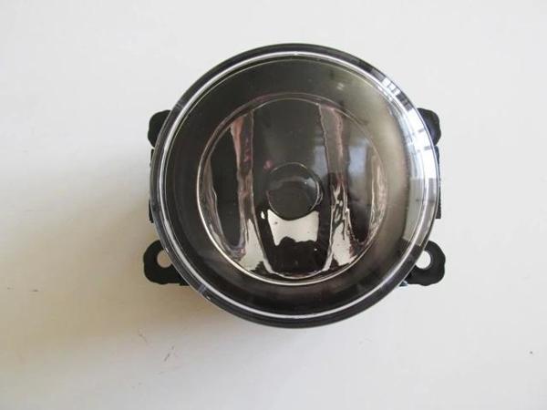 Suzukı Grand Vıtara- 06/12; Sis Lambası Sağ/Sol Aynı (Adet) Yuvarlak (Ampülsüz) (Oem No: 8200074008) - Image 1