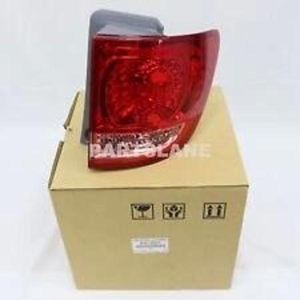 Stop Lambası Corolla  99-00 Dış Sağ (Oem No: 81551-1E120) - Image 1