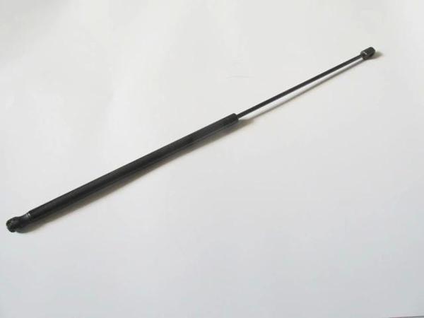 2001-2005 Volkswagen Passat B5 Kaput Amortisörü (74.5Cm) (Adet) (Oem No:3C0823359A) - Image 1