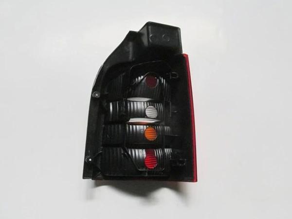 Volkswagen Transporter- T5- 04/09; Stop Lambası Sol Sarı/Kırmızı/Beyaz (Mars) (Oem No: 7H0945095G) - Image 1