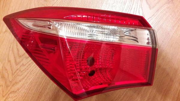 Stop Lambası Corolla 13-15 Duysuz Dış Sol (Oem No: 81561-02760) - Image 1