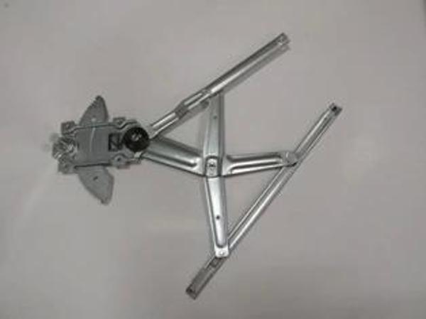 1999-2000 Toyota Corolla Ae111 Ön Cam Krikosu Sağ Manuel  (Adet) (Oem No:6981002060) - Image 1