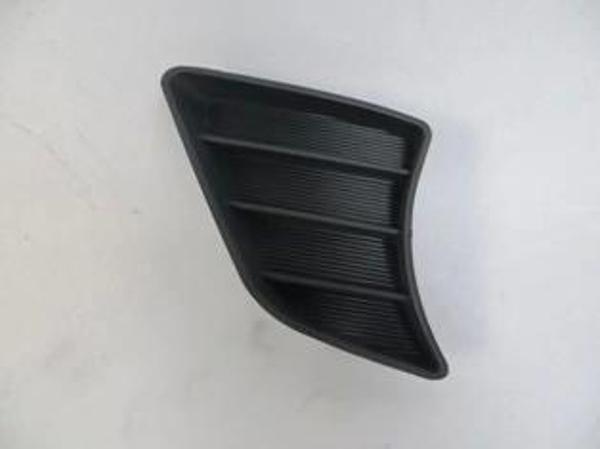 Toyota Hılux- Pıck Up Vıgo- D4D 12/15; Sis Lambası Yan Çerçeve Kapağı Sağ (Casp) (Oem No: 52127-0K03 - Image 1