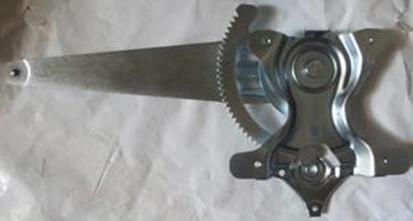 2001-2004 Toyota Rav4 Arka Cam Krikosu Sol Elektrikli-Motorsuz (Hushan) (Adet) (Oem No:6980442020) - Image 1
