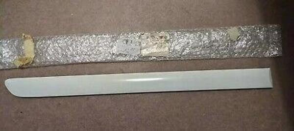 Kapı Bandı Arka Sag 4 Kapılıya Göre Vw Golf5 Bm 04-10 (Oem No: 1K4853754A Gru) - Image 1