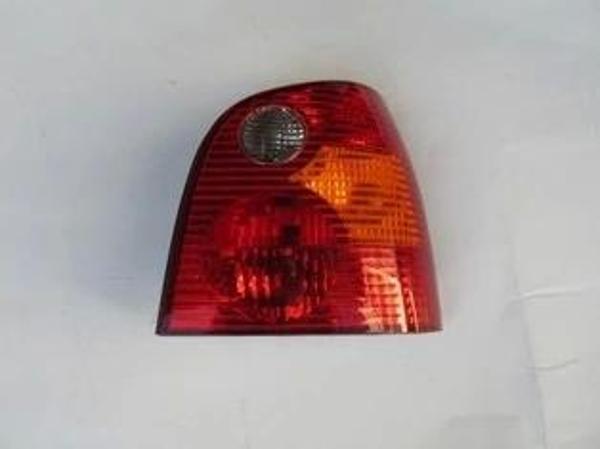 2002-2005 Volkswagen Polo 5 Stop Lambası Sağ Kırmızı-Sarı-Beyaz (3-5Kapı)(Çift Farlı)(Famella) (Adet - Image 1