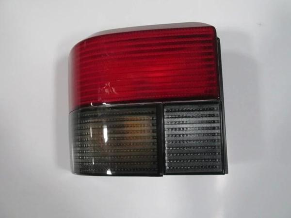 1990-1995 Volkswagen Transporter T4 Stop Lambası Sol Füme-Kırmızı (Famella) (Adet) (Oem No:3881229) - Image 1