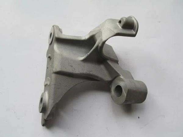Renault Megane- 4- Sd/Hb- 16/20; Motor Beşiği Bağlantı Ayağı Sağ (Beşik Darbe Emici) (Alüminyum) (Oe - Image 1