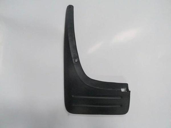 2001-2004 Toyota Rav4 Arka Paçalık Sol (Tyg) (Adet) (Oem No:7662642140) - Image 1