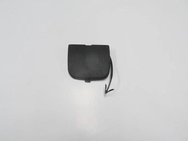 Volkswagen Golf- 5- 05/09; Arka Tampon Çeki Demiri Kapağı Siyah (Gtı) (Tw) (Oem No: 1K6807441B9B9) - Image 1