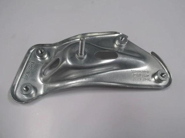 Skoda Octavıa- 05/09; Ön Çamurluk Bağlantı Braketi Uç Kısım Alt Sol (Tw-Y) (Oem No: 1Z0810679) - Image 1