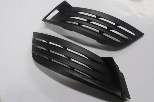 Renault Megane- 4- Sd/Hb- 16/20; Sis Lamba Kapağı Sağ/Sol Set (2 Parça) Sis Deliksiz (Oem No: 261504 - Image 1