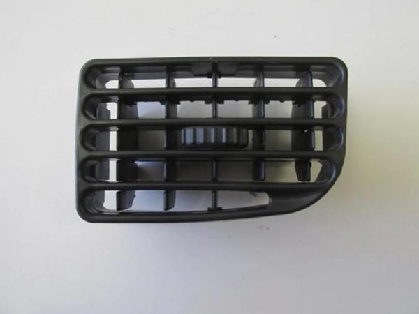 Renault R19- Europa- 1992-2001 Ön Göğüs Köşe Üfleme Peteği Sol Difizör  Oem No: 7700812993 - Image 1