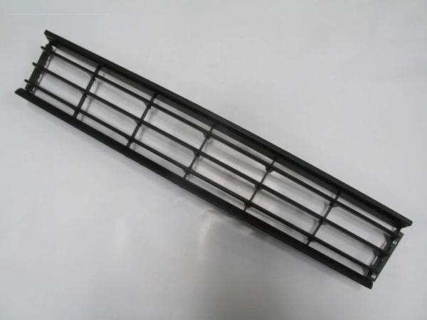 Volkswagen Passat- B7- 11/14; Ön Tampon Panjuru Siyah (Oem No: 3Aa8536719B9) - Image 1