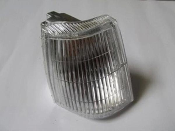 1993-1996 Renault R9 Broadway Ön Sinyal Sağ Beyaz Duysuz (Pleksan) (Adet) (Oem No:7702202873) - Image 1