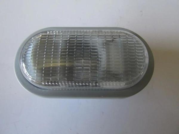 2015-2019 Renault Trafıc Çamurluk Sinyali Beyaz Sağ-Sol Aynı Adet Oem No: 8200197163 - Image 1