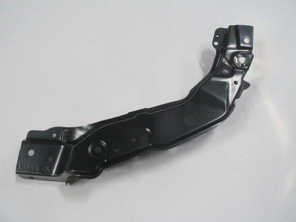 Suzukı Grand Vıtara- 06/12; Ön Panel Üst Parça Sol (Tyg) (Oem No: 58242-65J00) - Image 1