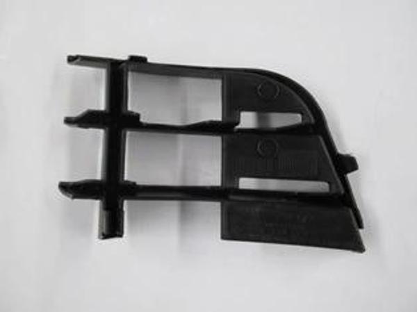 Skoda Fabıa- 10/15; Ön Tampon Panjuru Sağ (Tw-Y) (Oem No: 5J0853666A9B9) - Image 1