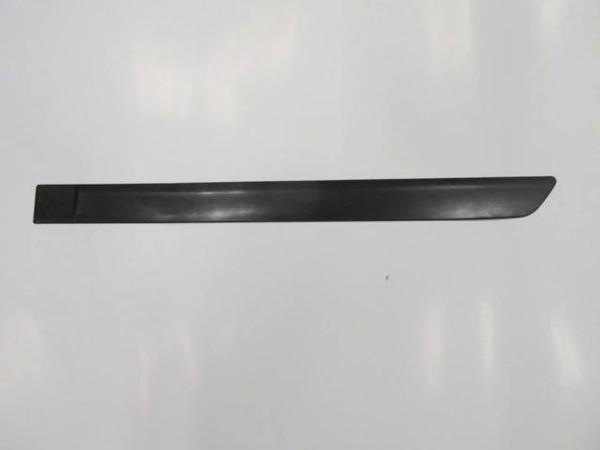Skoda Fabıa- 07/15; Arka Kapı Bandı Sol Siyah/Yapıştırmalı (Bfn) (Oem No: 5J7853515) - Image 1