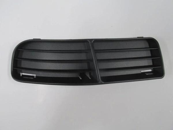 1995-1999 Volkswagen Polo 3 Sis Lamba Kapağı Sol Sis Deliksiz (Adet) (Oem No:6N0853665B) - Image 1