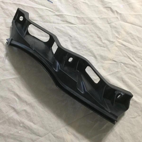 Tampon Bağlantı Braketi Passat 05-10 (Far Altı) Ön Sol (Oem No: 3C0807889A) - Image 1